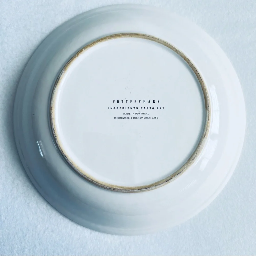 Pottery barn basil pasta bowl - Picture 2 of 6